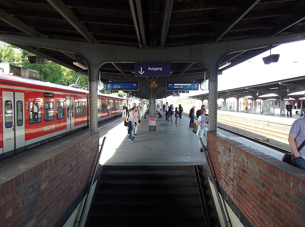 Bahnhof Köln-Mülheim