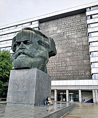 Karl-Marx-Monument (Chemnitz) 2021.jpg