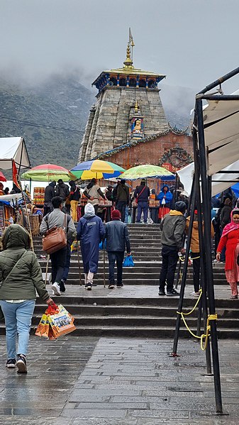 File:Kedarnath Temple in Uttarakhand, India, by Yogabrata Chakraborty.jpg