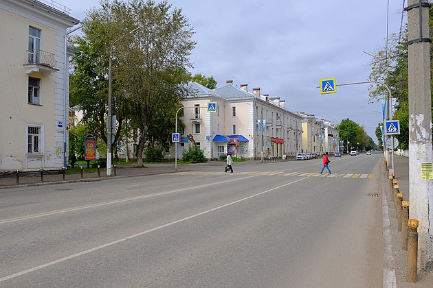 Улицы города глазова. Город алаолв улица Кирово. Город Глазов улица Кирова. Глазов ул Кирова. Город Глазов улица Кирова проект.