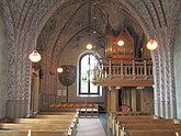 Fil:Knivsta kyrka int03.jpg