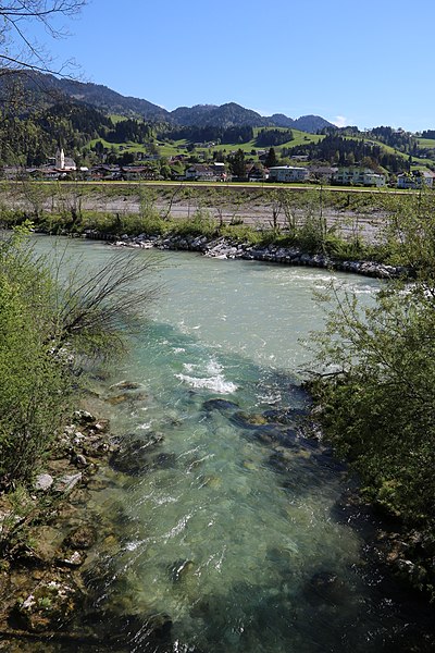 File:Kohlenbach (Großache), Kössen 01.jpg