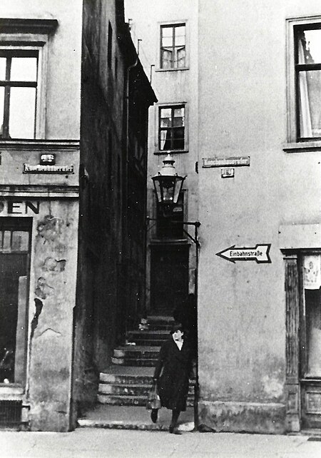 Krummer Berg Eingang vom Knochenhauerufer vor 1945