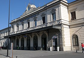 Le bâtiment voyageurs de la gare de La Spezia Centrale.