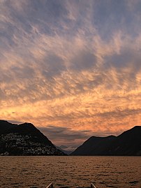 File:Lago di Lugano Tramonto.jpg