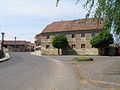 Čeština: Náves v Libkovicích pod Řípem. English: The village square in Libkovice pod Řípem.