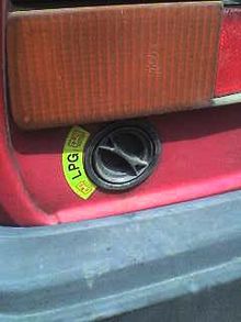 LPG filling connector on a Skoda 120 Lpg-connector.jpg