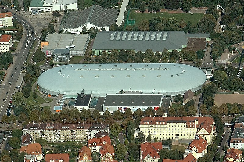 File:Luftbild Gunda Niemann Stirnemann Halle.jpg