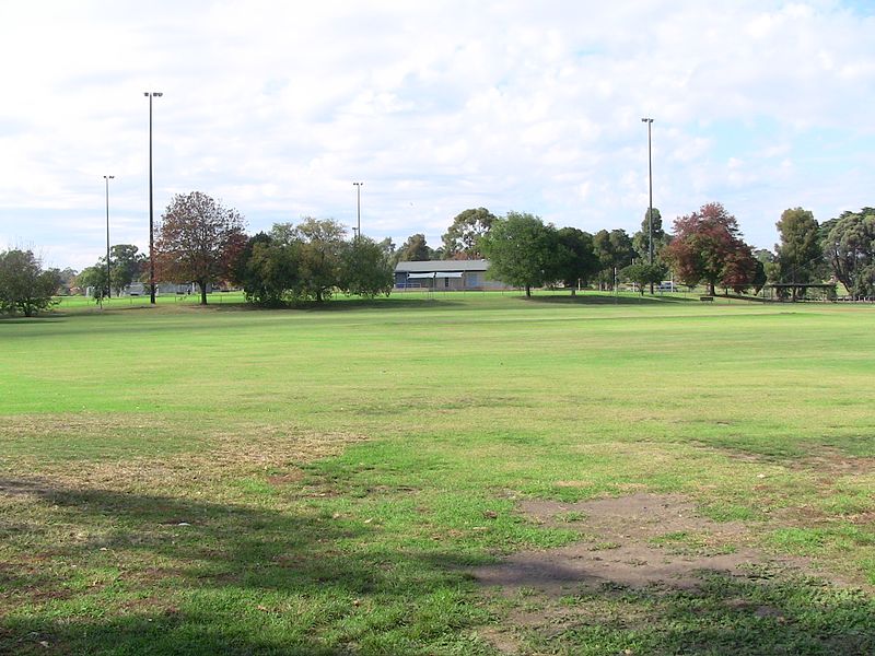 File:Macleay Park.JPG