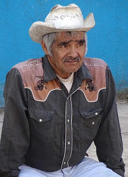 File:Man in Cowboy Gear - Xilitla - San Luis Potosi - Mexico (46436899351).jpg