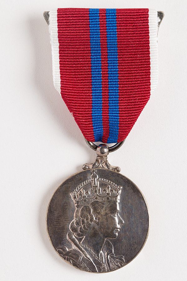 Image: Medal, coronation (AM 2014.7.6 10)