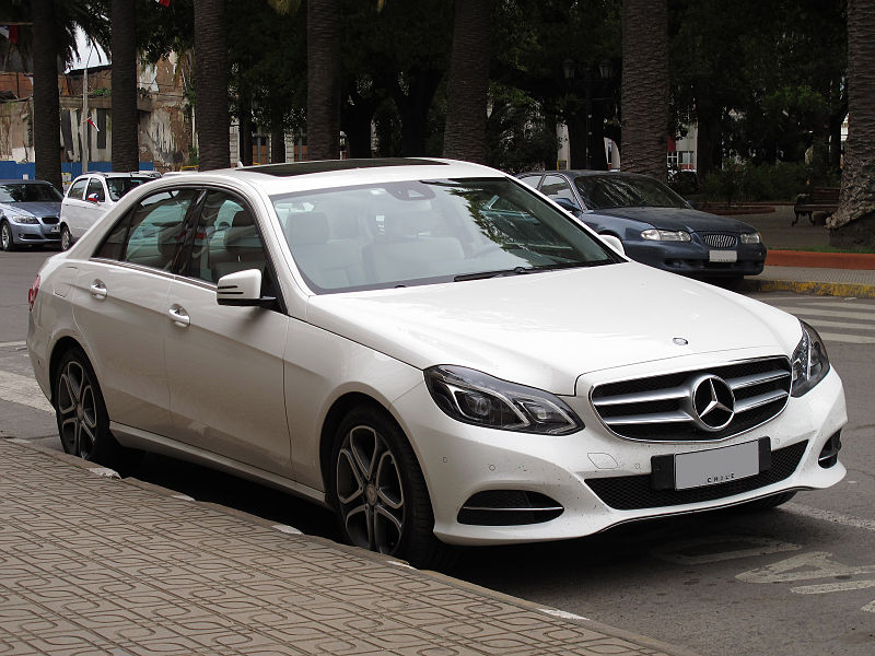 File:Mercedes Benz E 220 CDi 2014 (15210423490).jpg