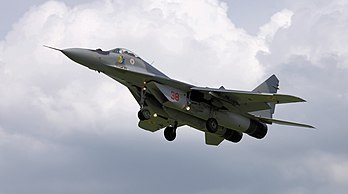 Un Mikoyan-Gourevitch MiG-29 de la base aérienne polonaise de Malbork. (définition réelle 3 628 × 2 020)