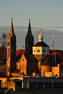 <span class="mw-page-title-main">Basilica and Shrine of Our Lady of Perpetual Help</span> Historic church in Massachusetts, United States