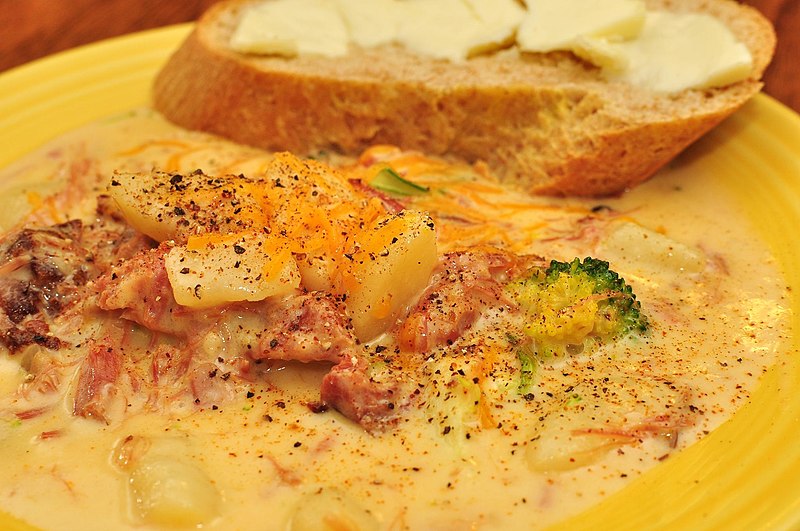 File:Mmm... cheesy potato soup (6846314201).jpg