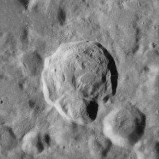 <span class="mw-page-title-main">Newcomb (lunar crater)</span> Crater on the Moon