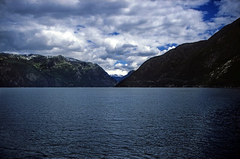 File:Norwegen 1998 (072) Eidfjord (33909201522).jpg