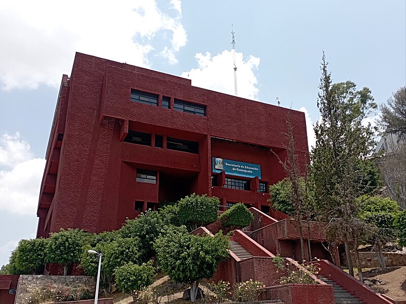 File:Oficinas Pozuelos (Guanajuato capital) 0623.jpg