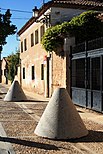 Olive oil mill stones. Fontanar (Guadalajara).jpg