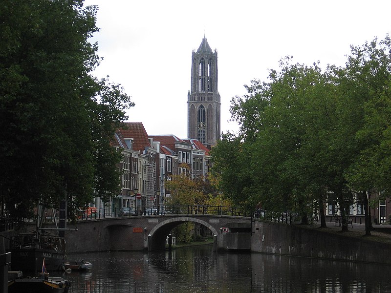 File:Oudegracht Utrecht.JPG