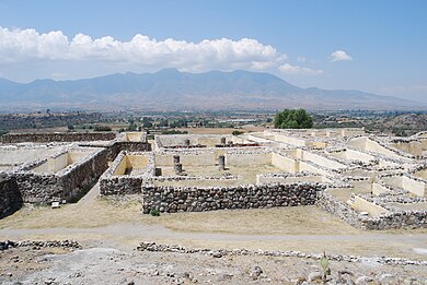 The Palace of the Six Patios OverviewPalaceSixYagul03.jpg