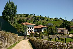 Palazzo di Labra, Labra, Cangas de Onís, Asturias.jpg