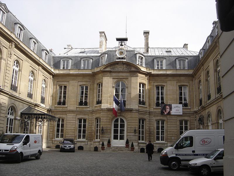 File:ParisMairie9ème.JPG