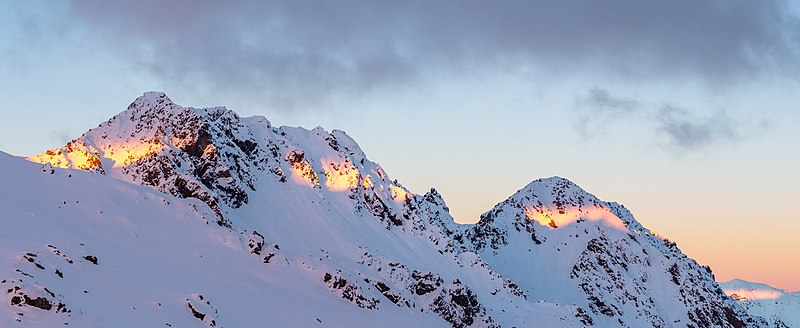 File:Peaks between Hukere Stream and Shift Creek valley, Nelson Lakes National Park, New Zealand.jpg