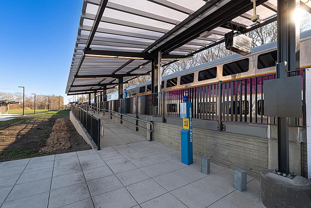 Freetown station during a ribbon cutting in December 2022