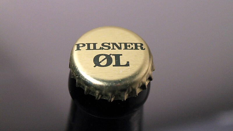 File:Pilsner Øl (ubt).JPG