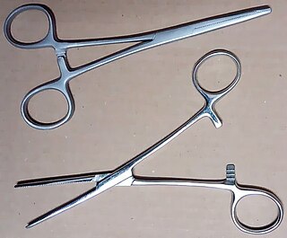 <span class="mw-page-title-main">Hemostat</span> Surgical clamp tool commonly used to control bleeding