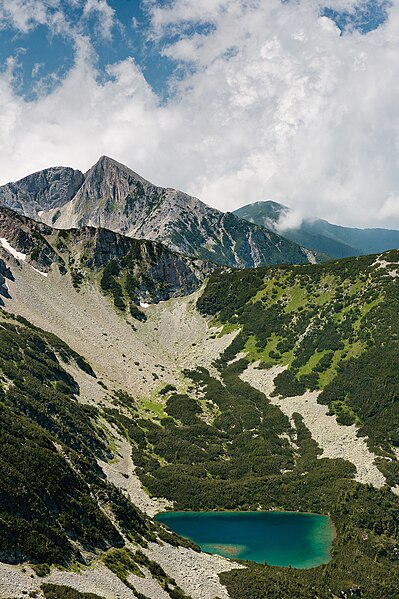 File:Pirin - Gergiysko ezero, vrah Sinanitsa - IMG 4448.jpg