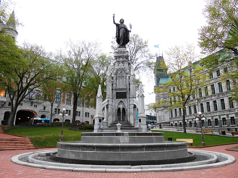 File:Place d Armes Quebec 06.jpg