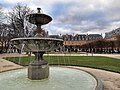 Place de Vosges, Paris.jpg