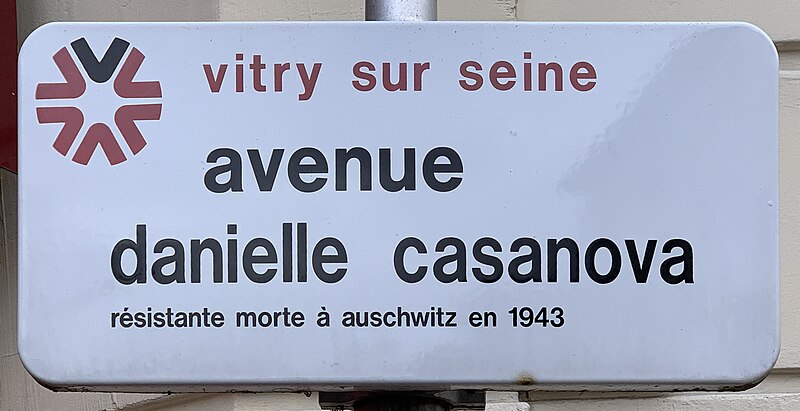 Fichier:Plaque Avenue Danielle Casanova - Vitry-sur-Seine (FR94) - 2021-03-11 - 1.jpg