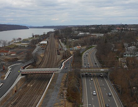 Highways and railroad tracks in Poughkeepsie