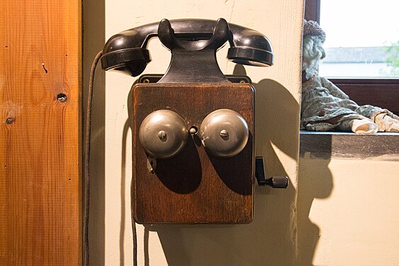 Pre-dial telephone, Belgium