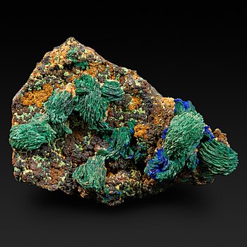 Complete and partial pseudomorphs of malachite over azurite spherical crystals. 3.38 , SD 3.70