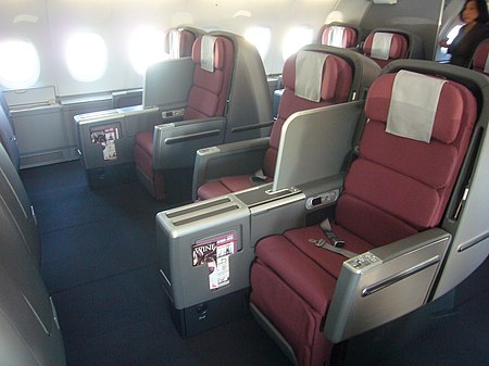 ไฟล์:Qantas_Business_Skybed.jpg