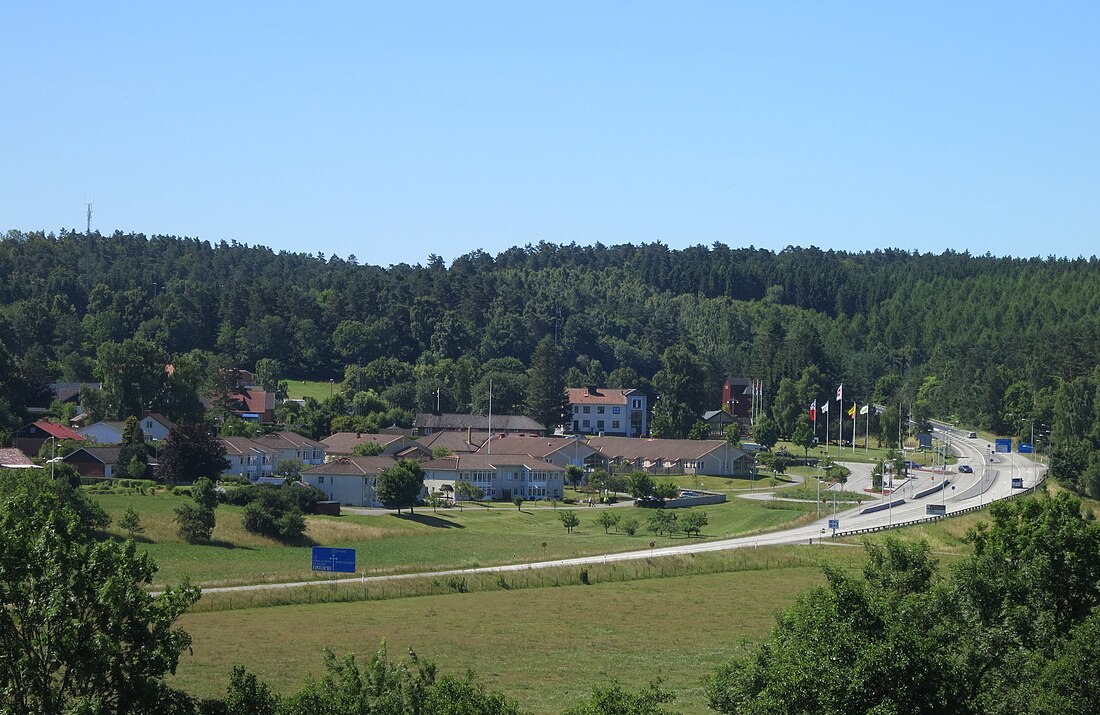 File:Riksväg 19 vid Brösarp.jpg