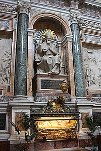 Pius V:s gravmonument i Cappella Sistina.