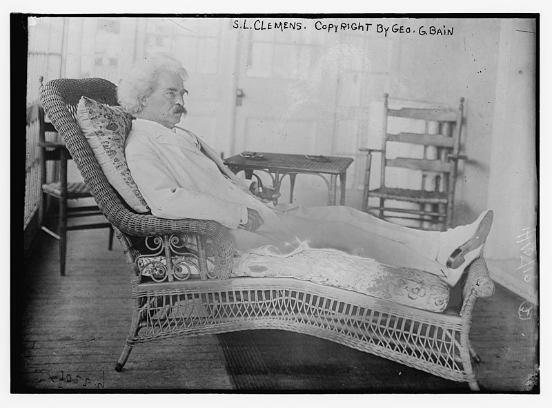 File:S.L. Clemens reclining in porch chair LCCN2014684797.jpg