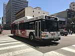 SDMTS 2782 - 2018 Gillig Lantai Rendah bus - Kanan Depan 1.jpg