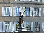 Saint-Flour - Fontaine de la Renommée - Cours Spy des Ternes (niet in de lijst) (1-2016) P1040670.jpg