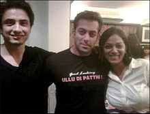 Zafar with Salman Khan at the audio release of the song Ullu Da Patha in Dubai, 2010.