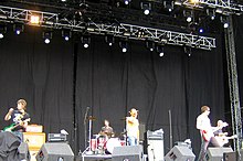 Shed Seven V фестивалінде өнер көрсетеді, Weston Park, 2008 ж.