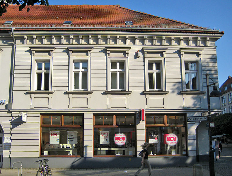 File:Spandau Carl-Schurz-Straße 40 (09085507).jpg
