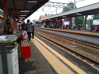 Cara untuk pergi ke Stasiun Rawa Buaya menggunakan Transportasi Umum - Tentang tempat tersebut