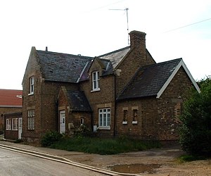 Station House, Wisbech St Mary - geograph.org.uk - 177564.jpg
