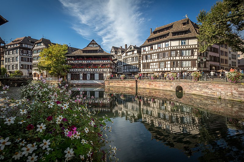 File:Strasbourg Petite-France place Benjamin-Zix septembre 2015.jpg
